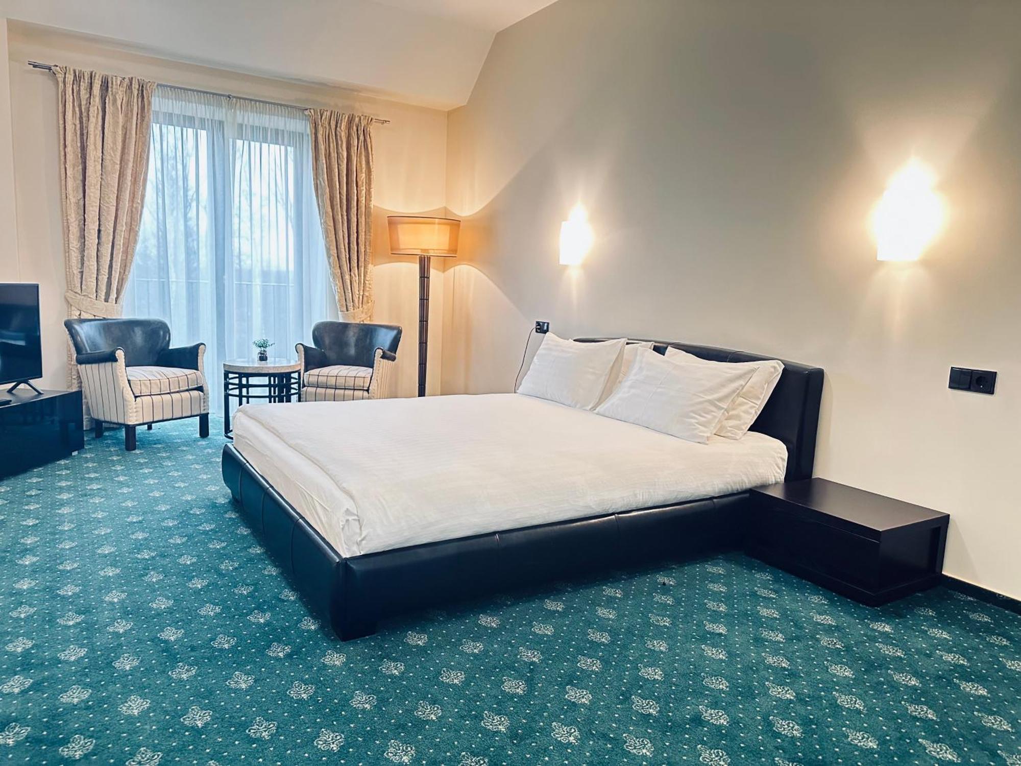 National Golf Apartment *