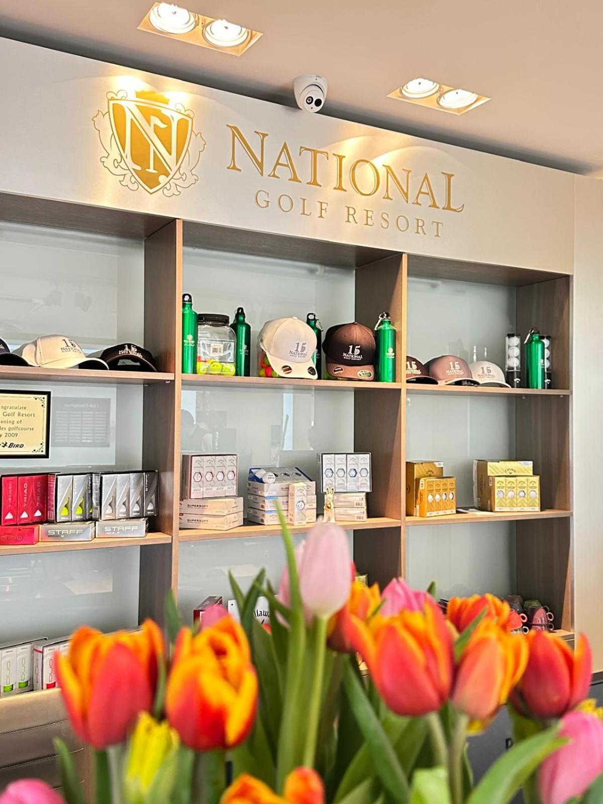 National Golf Apartment *