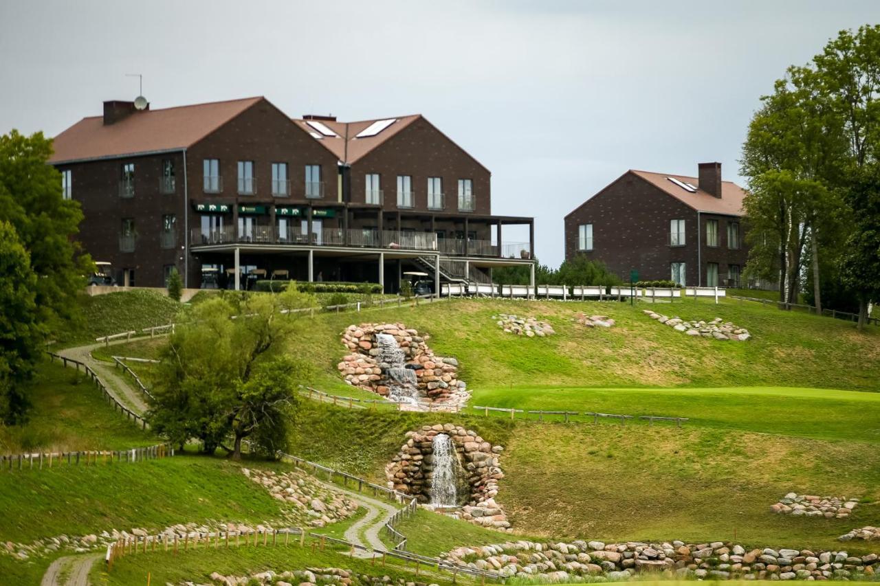 National Golf Apartment